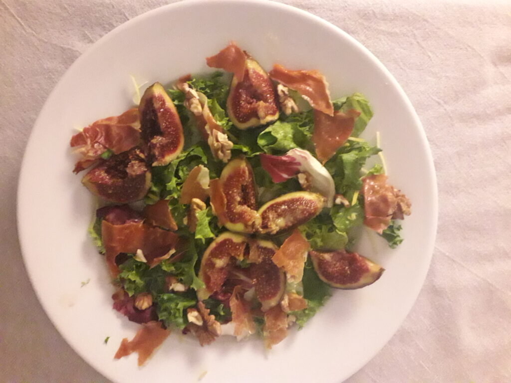 Recept voor koemelkvrije salade met vijgen en walnoten